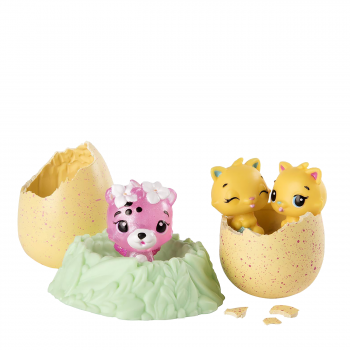 Colleggtibles With Nest Playset