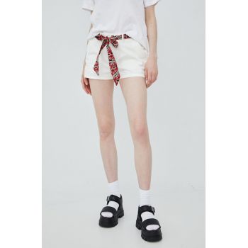 Superdry pantaloni scurti femei, culoarea alb, neted, medium waist