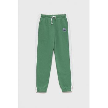 Abercrombie & Fitch pantaloni de trening pentru copii culoarea verde, neted