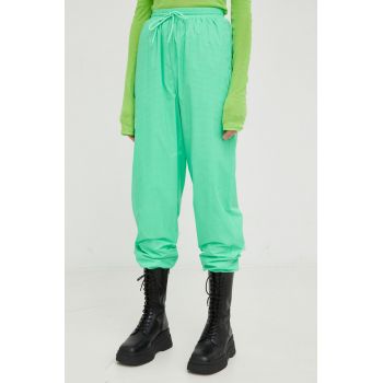 American Vintage pantaloni de trening femei, culoarea verde, de firma original
