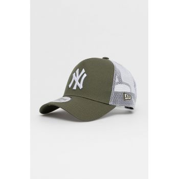 New Era șapcă culoarea verde, cu imprimeu 12523894-GREENMED