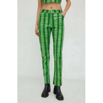 Résumé pantaloni femei, culoarea verde, drept, medium waist
