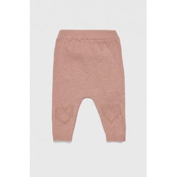 United Colors of Benetton pantaloni bebe culoarea roz, neted