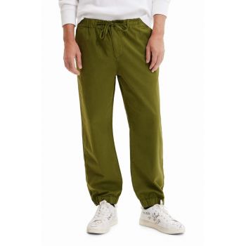 Desigual pantaloni de bumbac culoarea verde la reducere