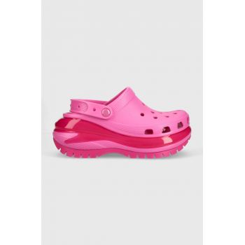 Crocs papuci Classic Mega Crush Clog femei, culoarea roz, cu platformă 207988