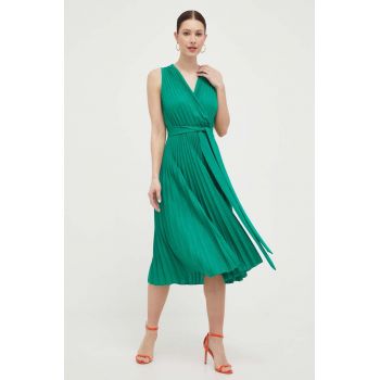 Nissa rochie culoarea verde, midi, evazati de firma originala