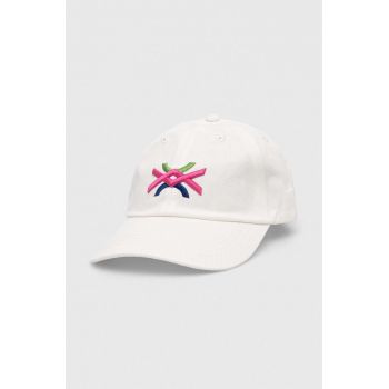 United Colors of Benetton șapcă din bumbac pentru copii culoarea alb, cu imprimeu
