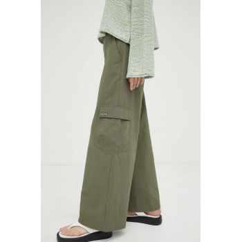 Résumé pantaloni de bumbac culoarea verde, lat, high waist