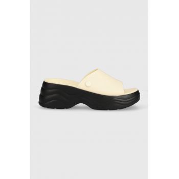 Crocs papuci Skyline Slide femei, culoarea bej, cu platforma, 208182
