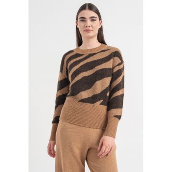 Pulover din amestec de lana alpaca cu model zebra