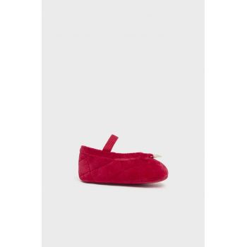 Mayoral Newborn pantofi pentru bebelusi culoarea rosu