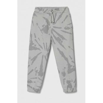 Abercrombie & Fitch pantaloni de trening pentru copii culoarea gri, modelator