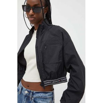 Tommy Jeans geacă femei, culoarea negru, de tranziție DW0DW17228
