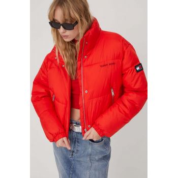Tommy Jeans geacă femei, culoarea roșu, de iarna, oversize DW0DW17503