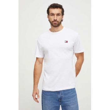 Tommy Jeans tricou din bumbac bărbați, culoarea alb, cu imprimeu DM0DM17995
