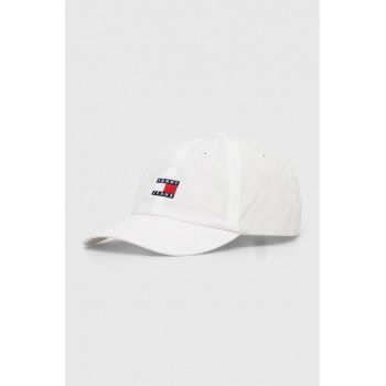 Tommy Jeans șapcă de baseball din bumbac culoarea alb, cu imprimeu AW0AW15848