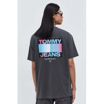 Tommy Jeans tricou din bumbac bărbați, culoarea gri, cu imprimeu DM0DM18300