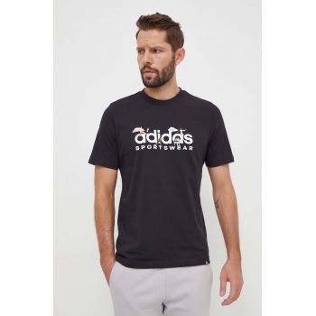 adidas tricou din bumbac bărbați, culoarea negru, cu imprimeu IS2863