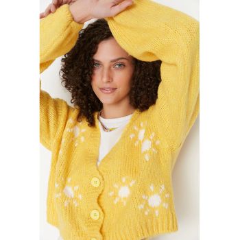 Cardigan crop tricotat cu decolteu in V