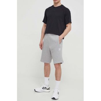 adidas Originals pantaloni scurți din bumbac Essential culoarea gri, melanj, IR6848