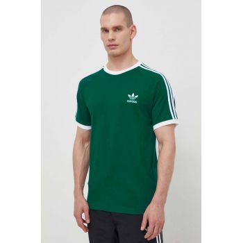 adidas Originals tricou din bumbac 3-Stripes Tee bărbați, culoarea verde, cu imprimeu, IM9387