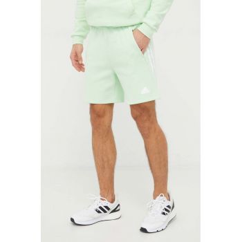 adidas pantaloni scurți bărbați, culoarea verde IR9200
