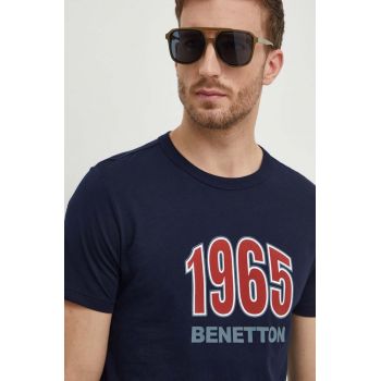 United Colors of Benetton tricou din bumbac barbati, culoarea albastru marin, cu imprimeu