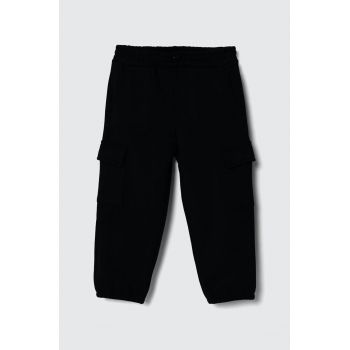United Colors of Benetton pantaloni de trening pentru copii culoarea negru, neted