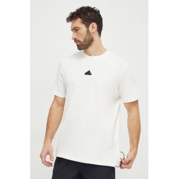 adidas tricou din bumbac bărbați, culoarea bej, cu imprimeu IR5175