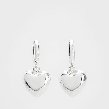 Reserved - Cercei placați cu argint, cu pandantiv în formă de inimă - Argintiu