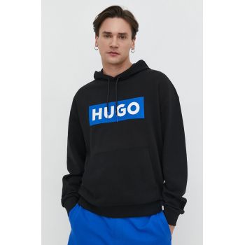 HUGO Blue bluză bărbați, culoarea negru, cu glugă, imprimeu 50522370