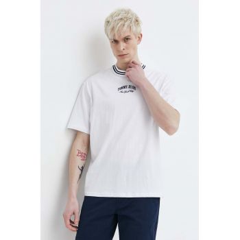 Tommy Jeans tricou din bumbac bărbați, culoarea alb, cu imprimeu DM0DM18656