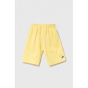 Emporio Armani pantaloni scurți din bumbac pentru copii The Smurfs culoarea galben, talie reglabila