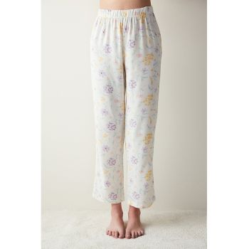 Pantaloni de pijama cu model floral la reducere