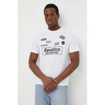 United Colors of Benetton tricou din bumbac barbati, culoarea alb, cu imprimeu