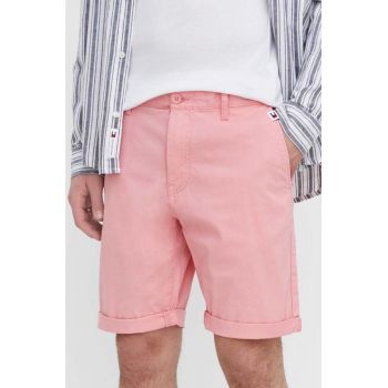 Tommy Jeans pantaloni scurți bărbați, culoarea roz DM0DM18812