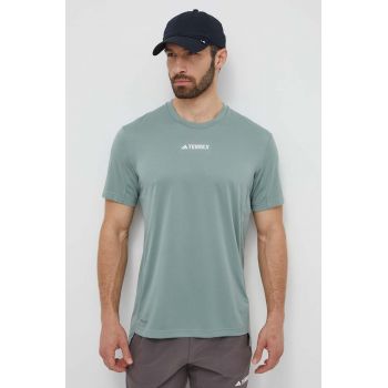 adidas TERREX tricou sport culoarea verde, cu imprimeu, IP4781