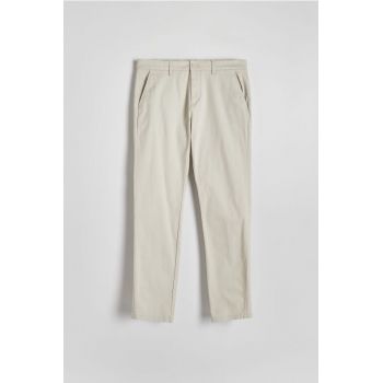 Reserved - Pantaloni chino slim fit - crem