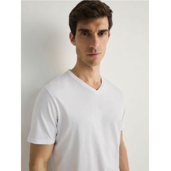 Reserved - Tricou slim cu decolteu în V - alb