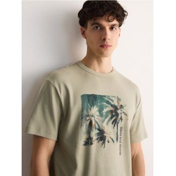 Reserved - Tricou cu croială regular și imprimeu - verde-pal