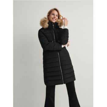 Reserved - Jachetă matlasată cu detalii de blană artificială - negru