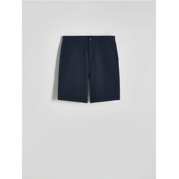 Reserved - Pantaloni scurți slim fit - bleumarin