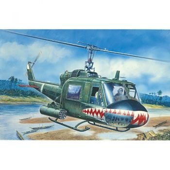 Elicopter UH-1C Gunship