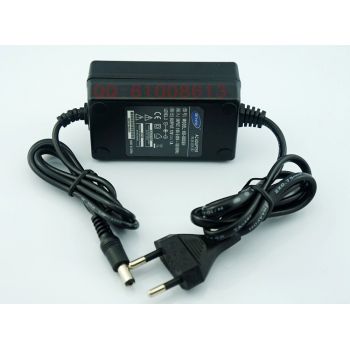 Incarcator electric 15 V 1000 mAh de firma originala