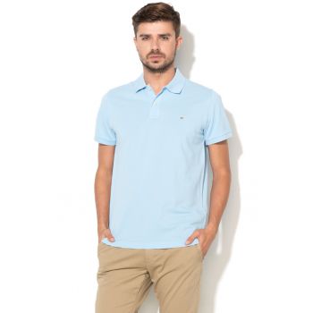 Tricou polo regular fit cu logo brodat 2201 la reducere