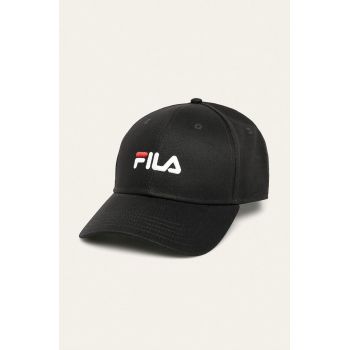 Fila Căciulă culoarea negru, cu imprimeu