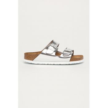 Birkenstock slapi de piele Arizona SFB femei, culoarea argintiu, 1005961 de firma originali