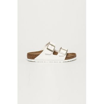 Birkenstock Papuci femei, culoarea alb