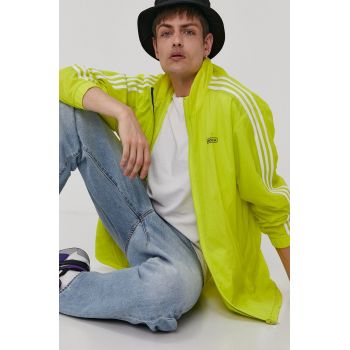 Adidas Originals Geacă cu două fețe GN3818 bărbați, culoarea galben, de tranzitie