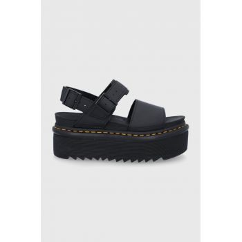 Dr. Martens sandale de piele Voss Quad femei, culoarea negru, cu platformă DM26725001.Voss.Quad.Bl-Black de firma originale